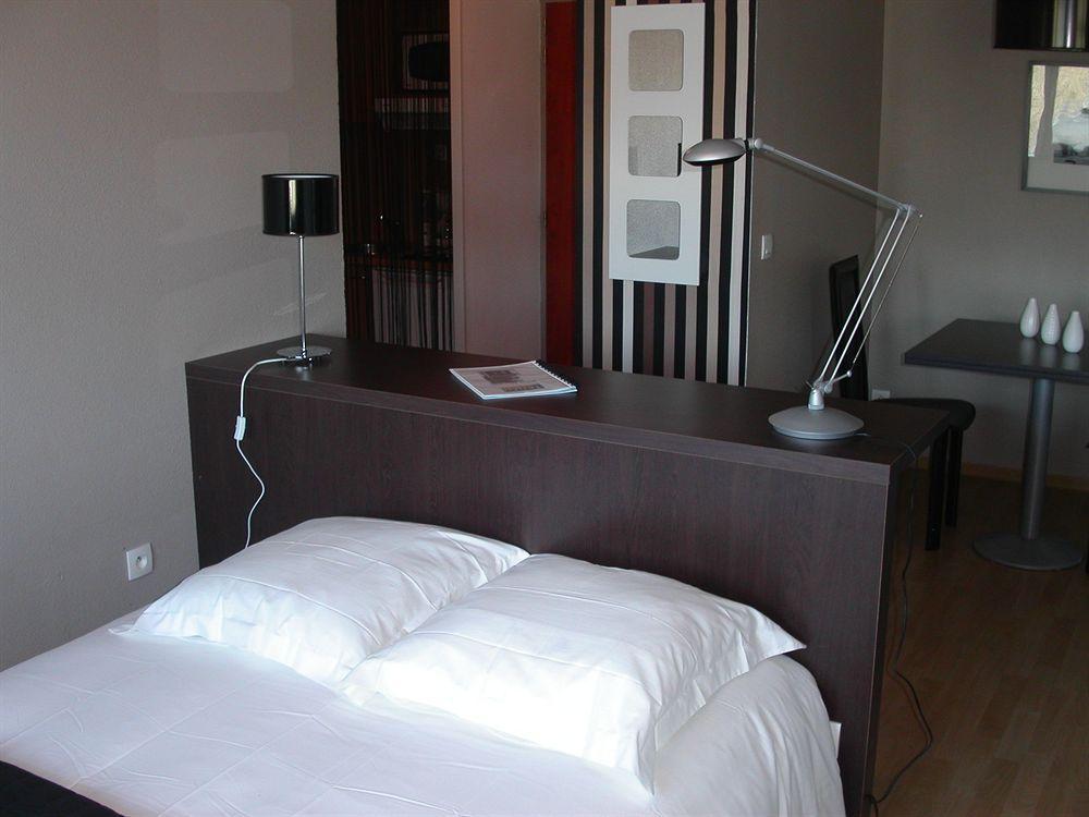 Teneo Apparthotel Bordeaux - Gare Saint Jean Exterior foto